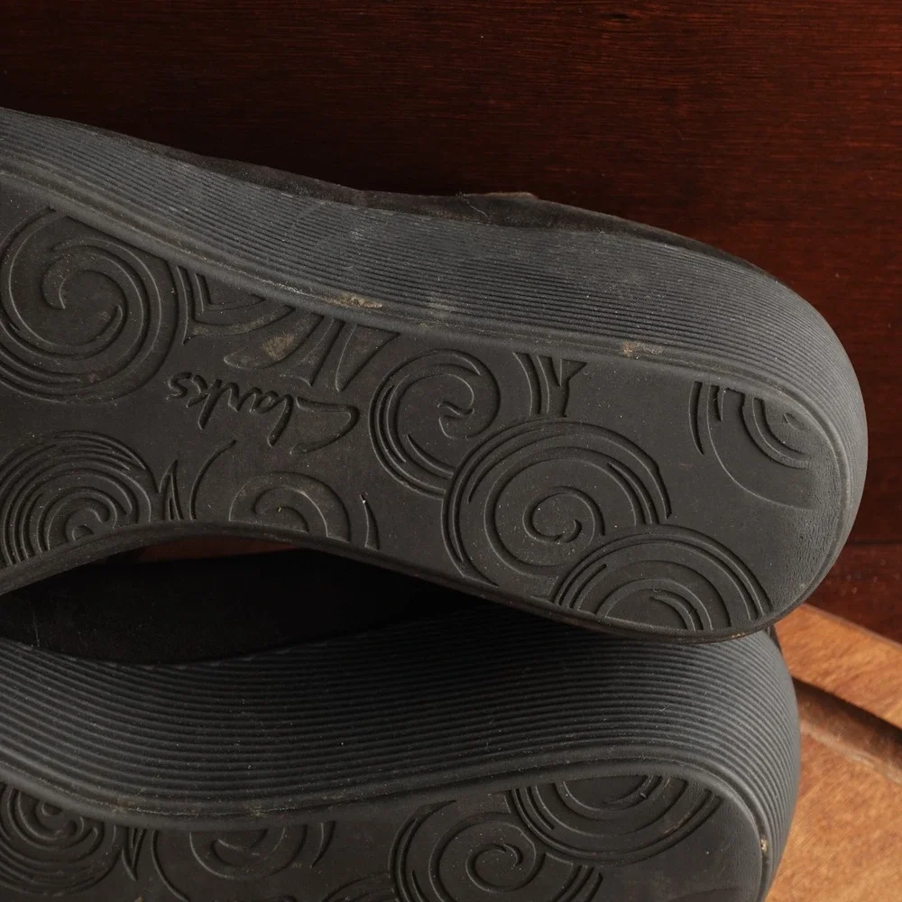 Clarks Shoes Womens SZ 9.5M BLK Claribel Fame Wedge Pump Leather Preppy Comfort
